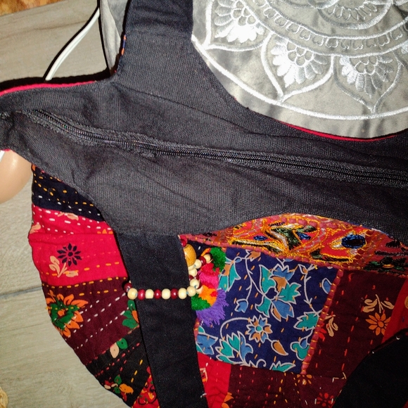 Made in India bag bohemian style patchwork open cargo design zip closure - Picture 8 of 8